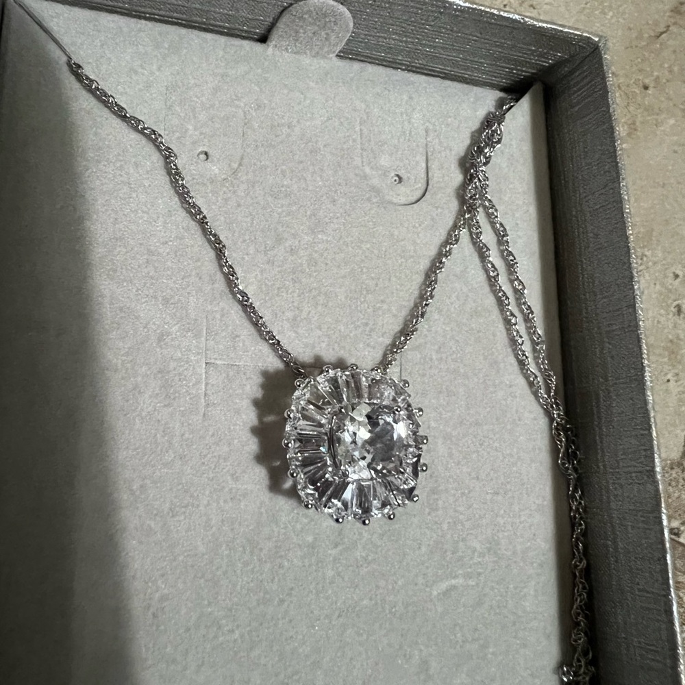 Zales necklace new!
